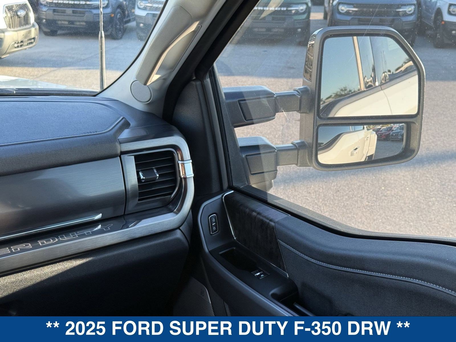 Certified 2025 Ford F350 Lariat w/ Lariat Ultimate Package image 18