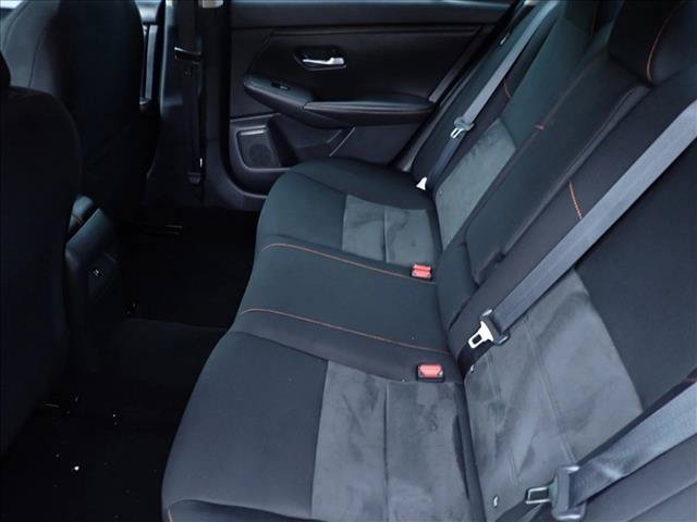 Used 2023 Nissan Sentra SR w/ Midnight Edition Package FWD image 8