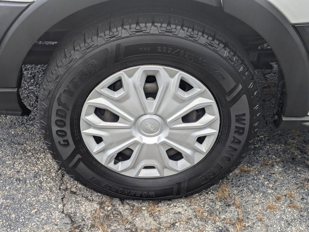 Certified 2019 Ford Transit 150 XLT image 26