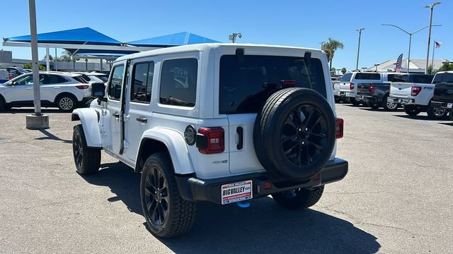 Used 2024 Jeep Wrangler Unlimited Sahara AWD/4WD image 5