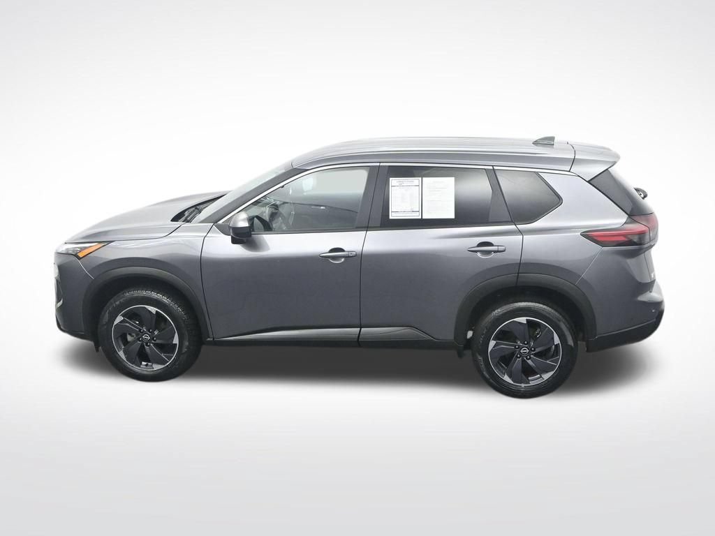 Used 2025 Nissan Rogue SV FWD image 42