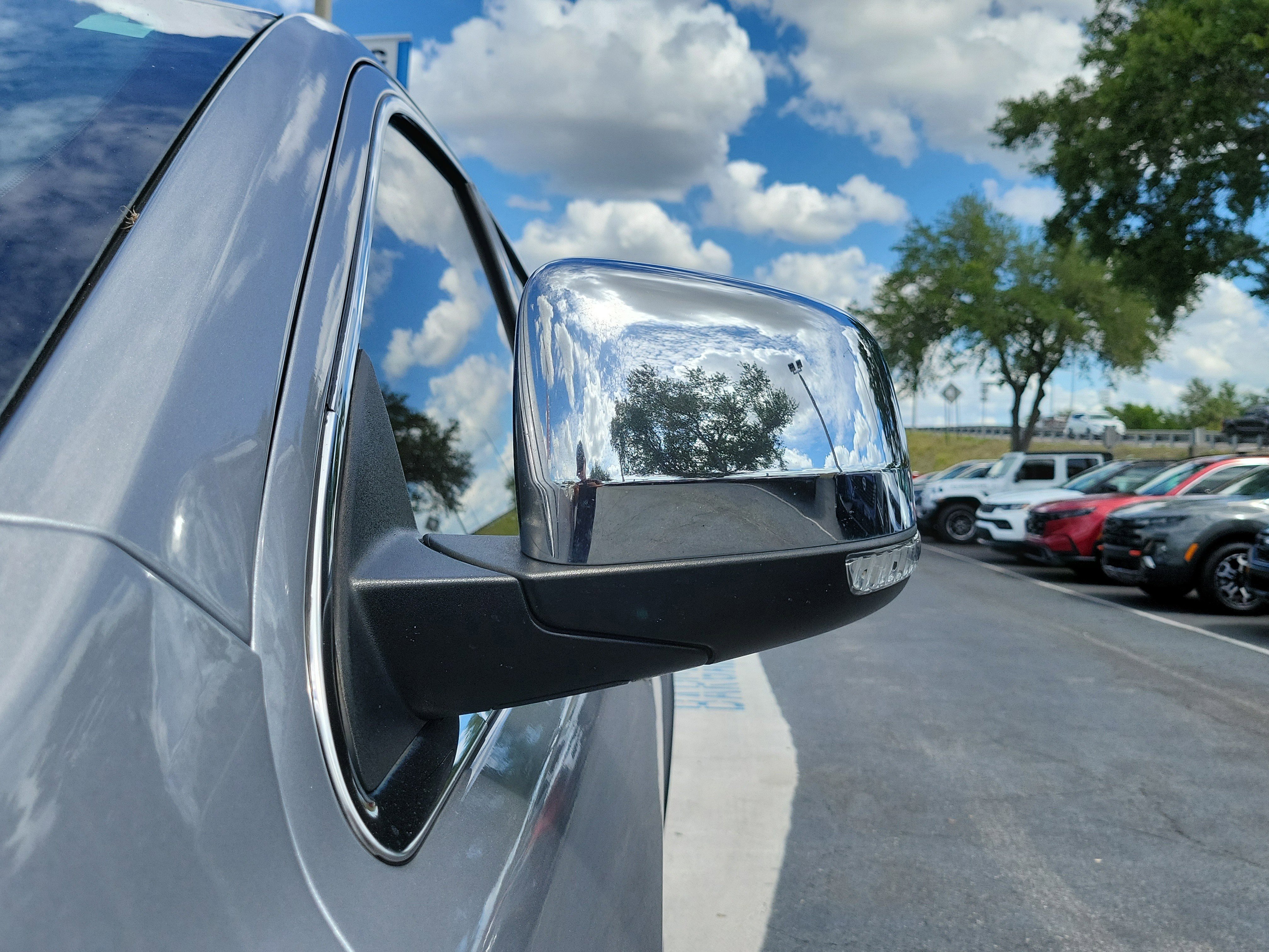 Used 2020 Jeep Grand Cherokee Limited RWD image 7