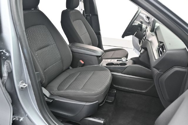 Certified 2024 Ford Escape Active FWD image 30