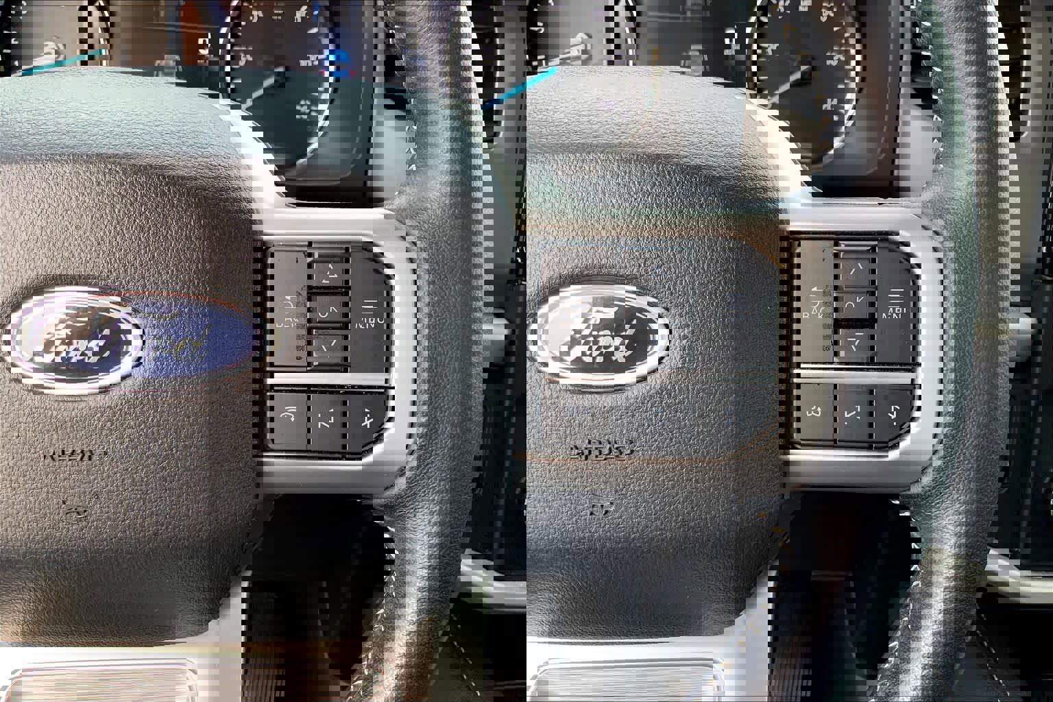 Certified 2023 Ford Expedition XLT image 25