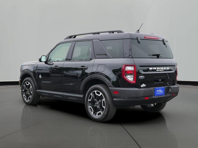 Certified 2023 Ford Bronco Sport Outer Banks w/ Tech Package AWD/4WD image 2