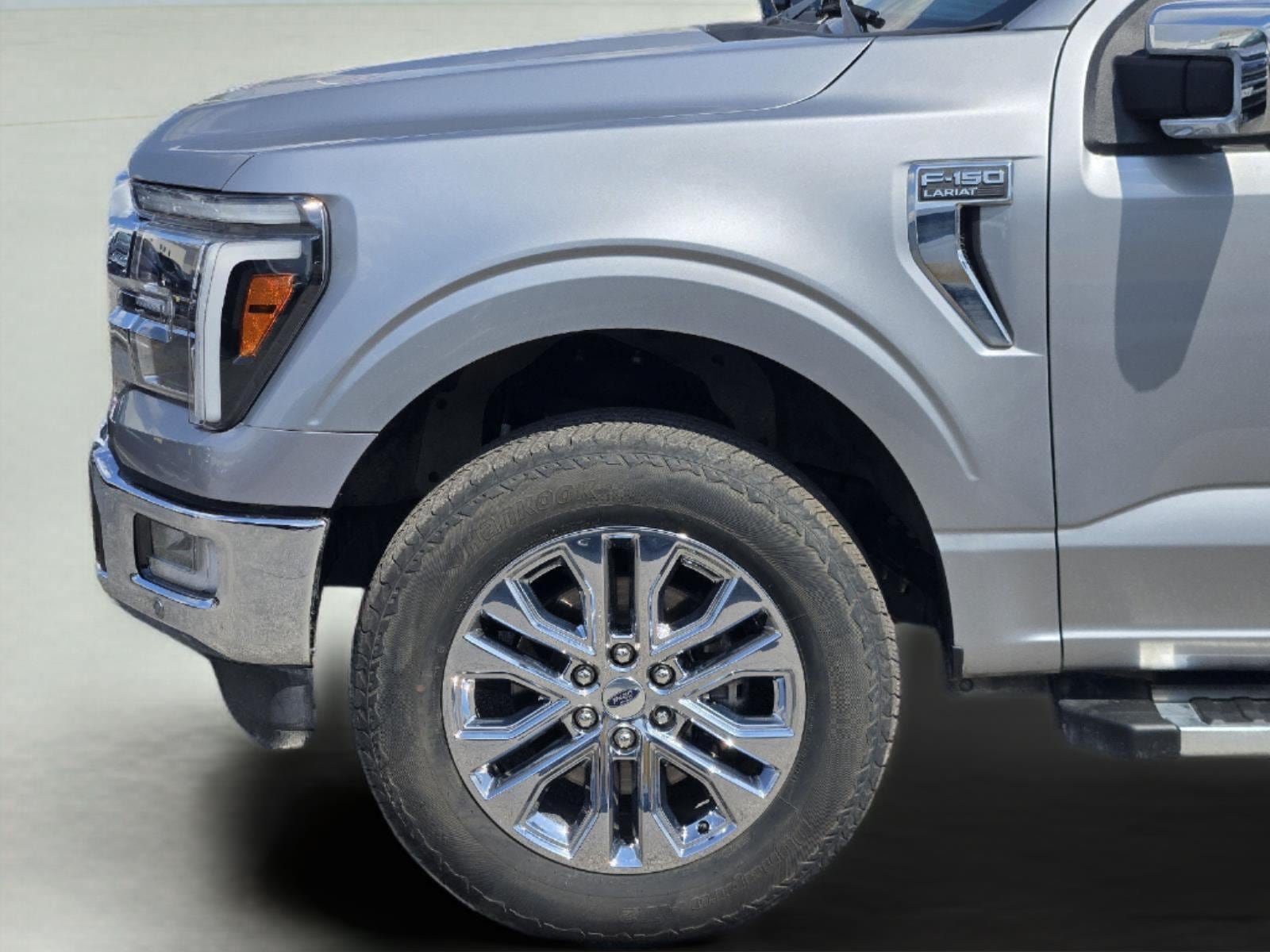 Certified 2024 Ford F150 Lariat w/ FX4 Off-Road Package AWD/4WD image 9
