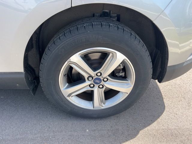 Certified 2022 Ford Edge SEL w/ Convenience Package AWD/4WD image 9