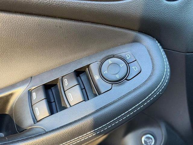 Used 2022 Buick Encore GX Essence w/ Experience Buick Package image 20