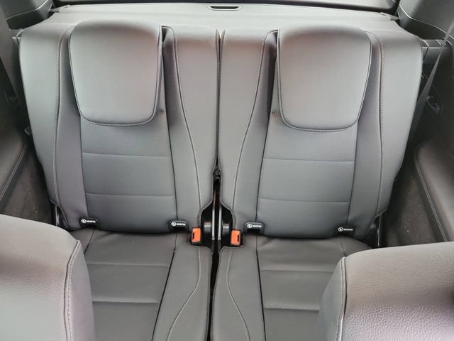 Used 2025 Mercedes-Benz GLS 450 4MATIC image 12