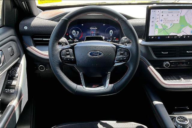 Certified 2025 Ford Explorer ST AWD/4WD image 5
