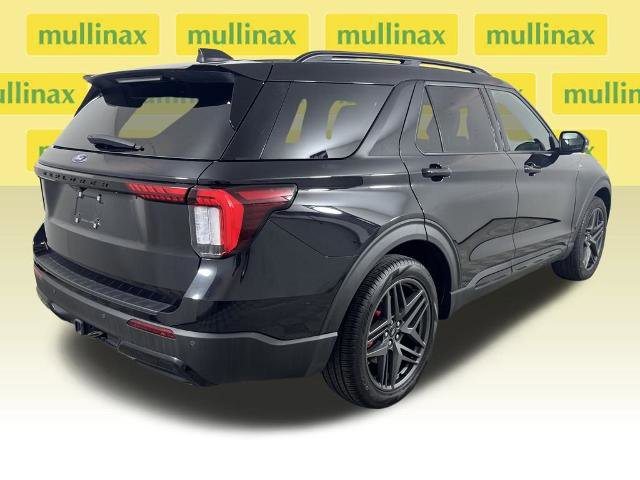 Certified 2025 Ford Explorer ST-Line w/ Premium Package image 4