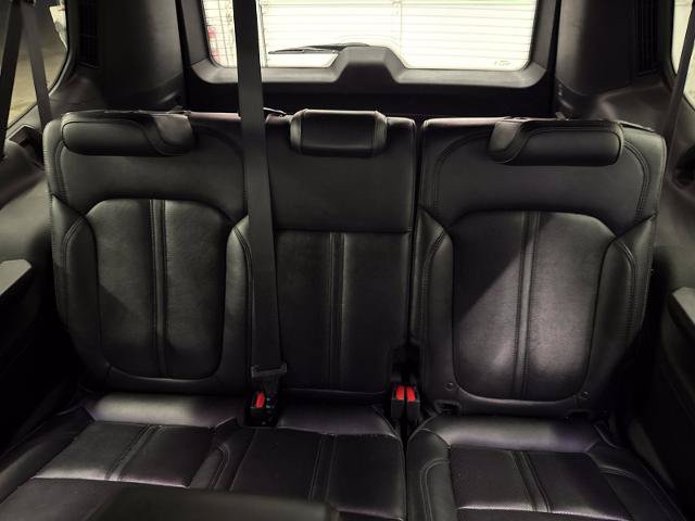 Used 2023 Jeep Wagoneer L Series II AWD/4WD image 23