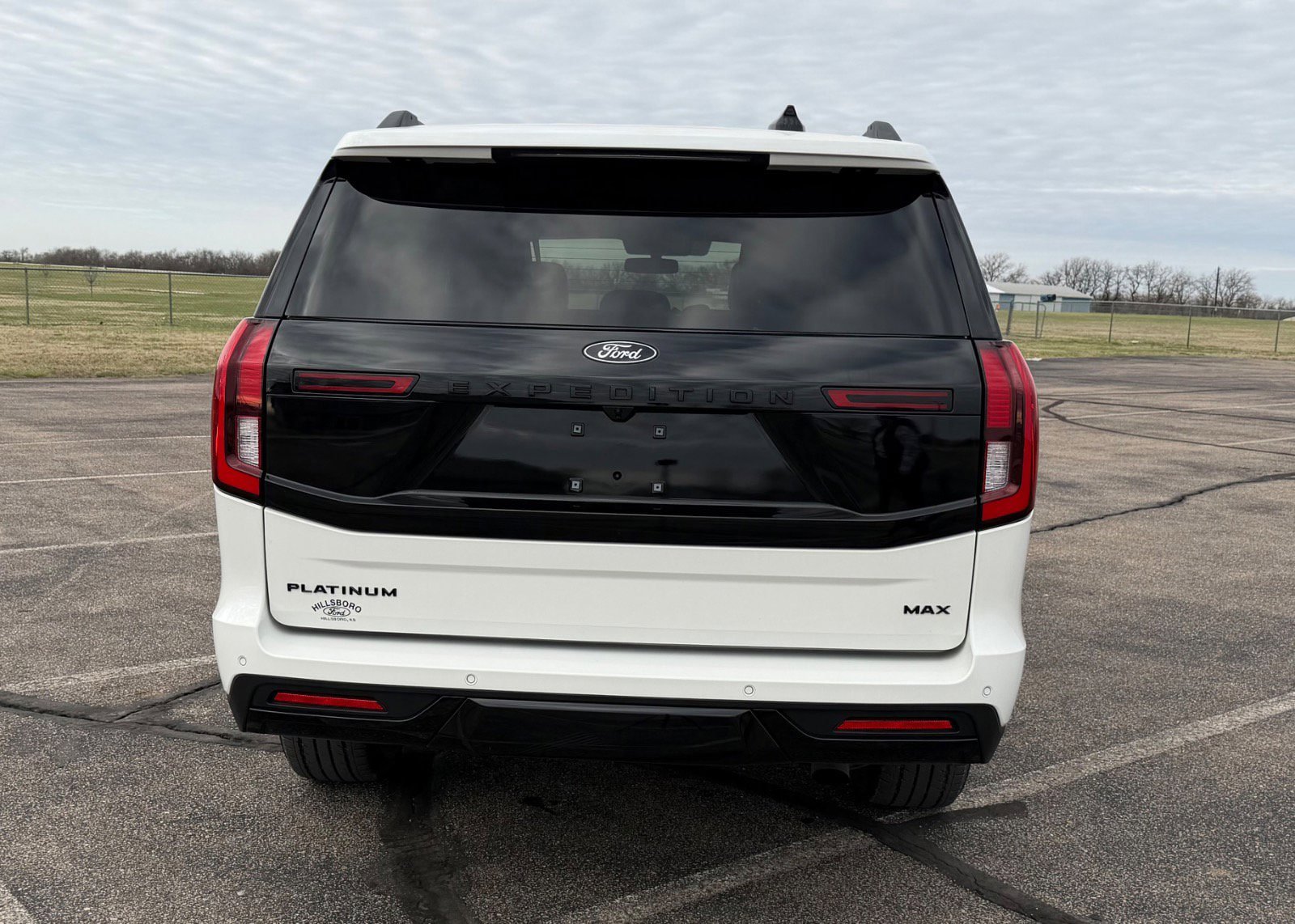 Certified 2025 Ford Expedition Max Platinum w/ Stealth Appearance Package AWD/4WD image 4
