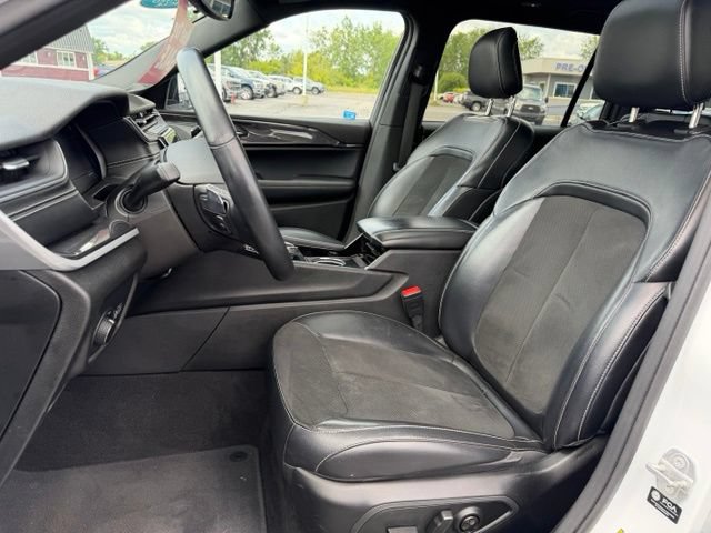 Used 2021 Jeep Grand Cherokee L Laredo AWD/4WD image 5