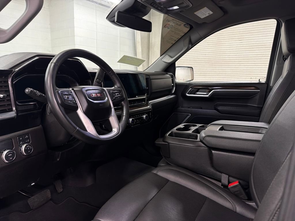 Used 2025 GMC Sierra 1500 SLT image 11