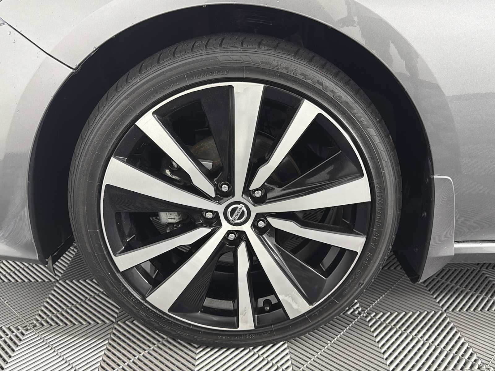 Used 2022 Nissan Altima 2.5 SR FWD image 14