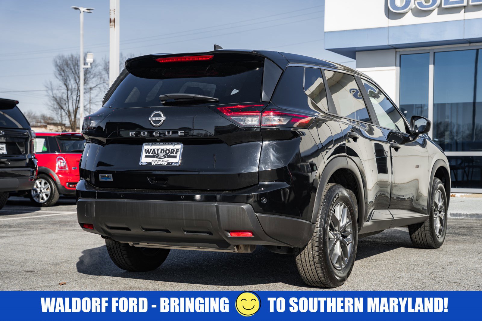 Used 2024 Nissan Rogue S image 4