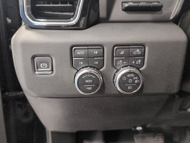 Used 2024 GMC Sierra 2500 Denali Ultimate w/ Max Trailering Package AWD/4WD image 11