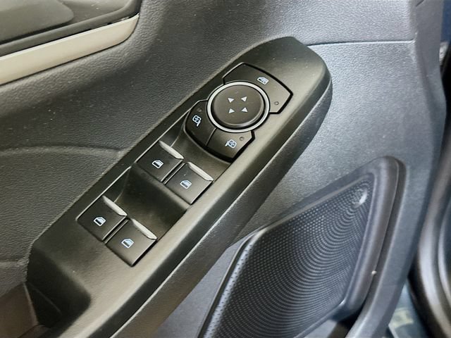 Certified 2022 Ford Escape SE w/ SE Sport Appearance Package AWD/4WD image 9