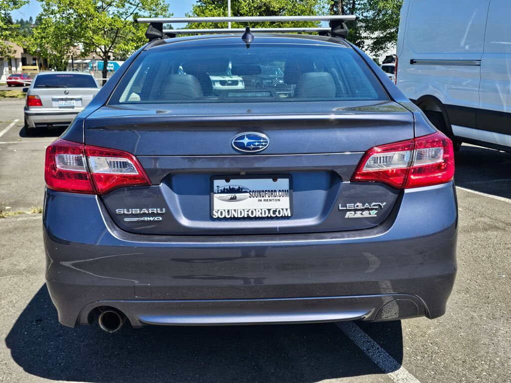 Used 2017 Subaru Legacy 2.5i Limited AWD/4WD image 4