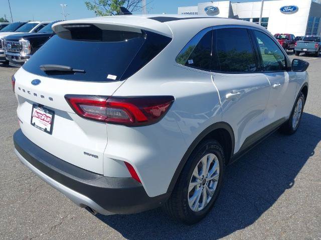 Certified 2024 Ford Escape Active AWD/4WD image 8