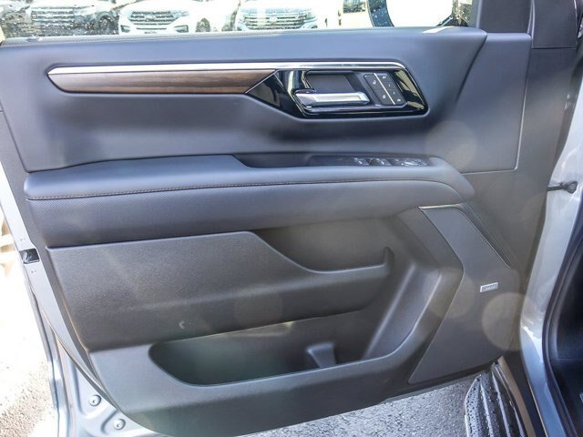 Used 2026 Chevrolet Tahoe High Country w/ Sun And Tow Package AWD/4WD image 27