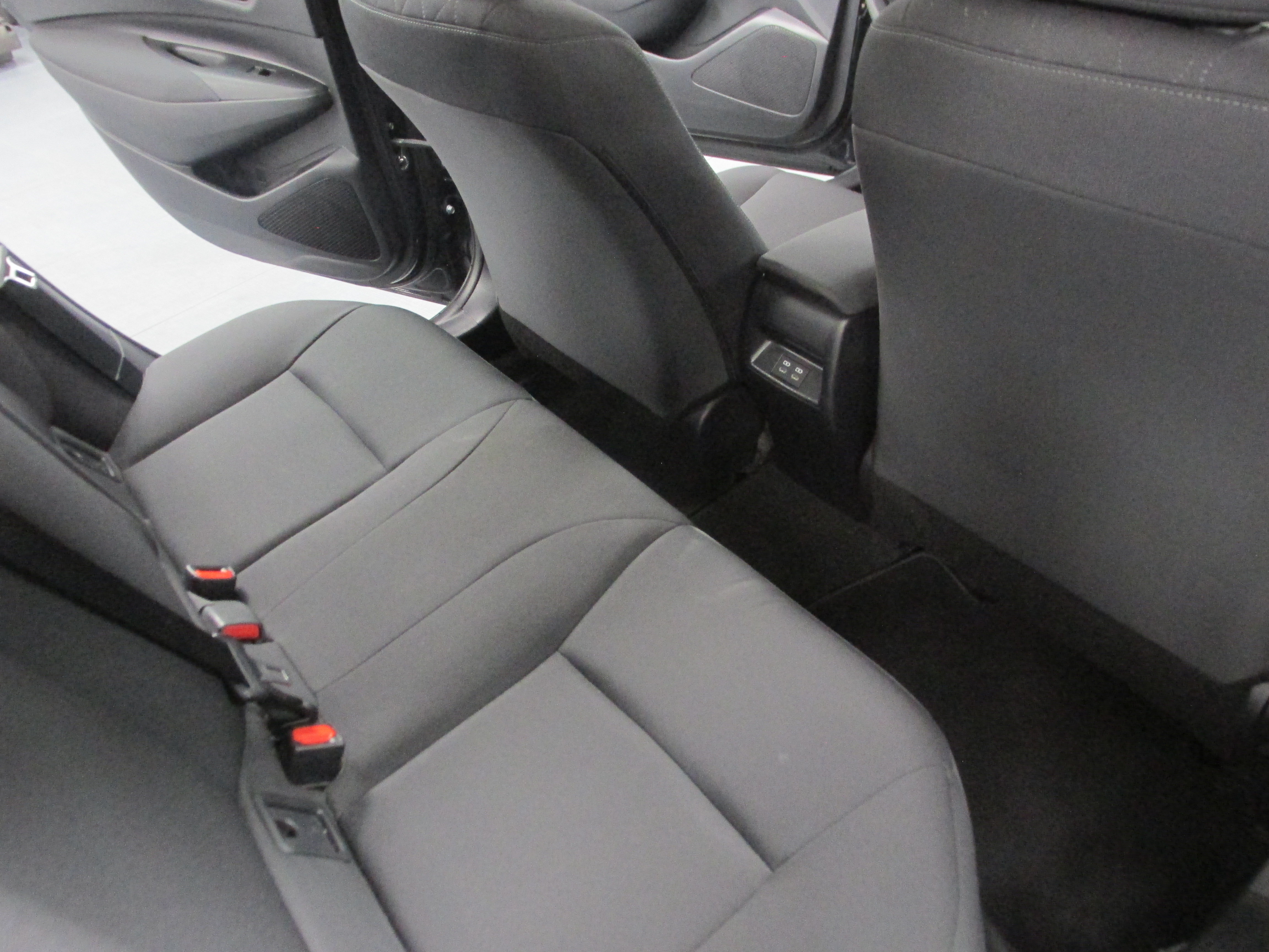 Used 2025 Toyota Corolla LE FWD image 26