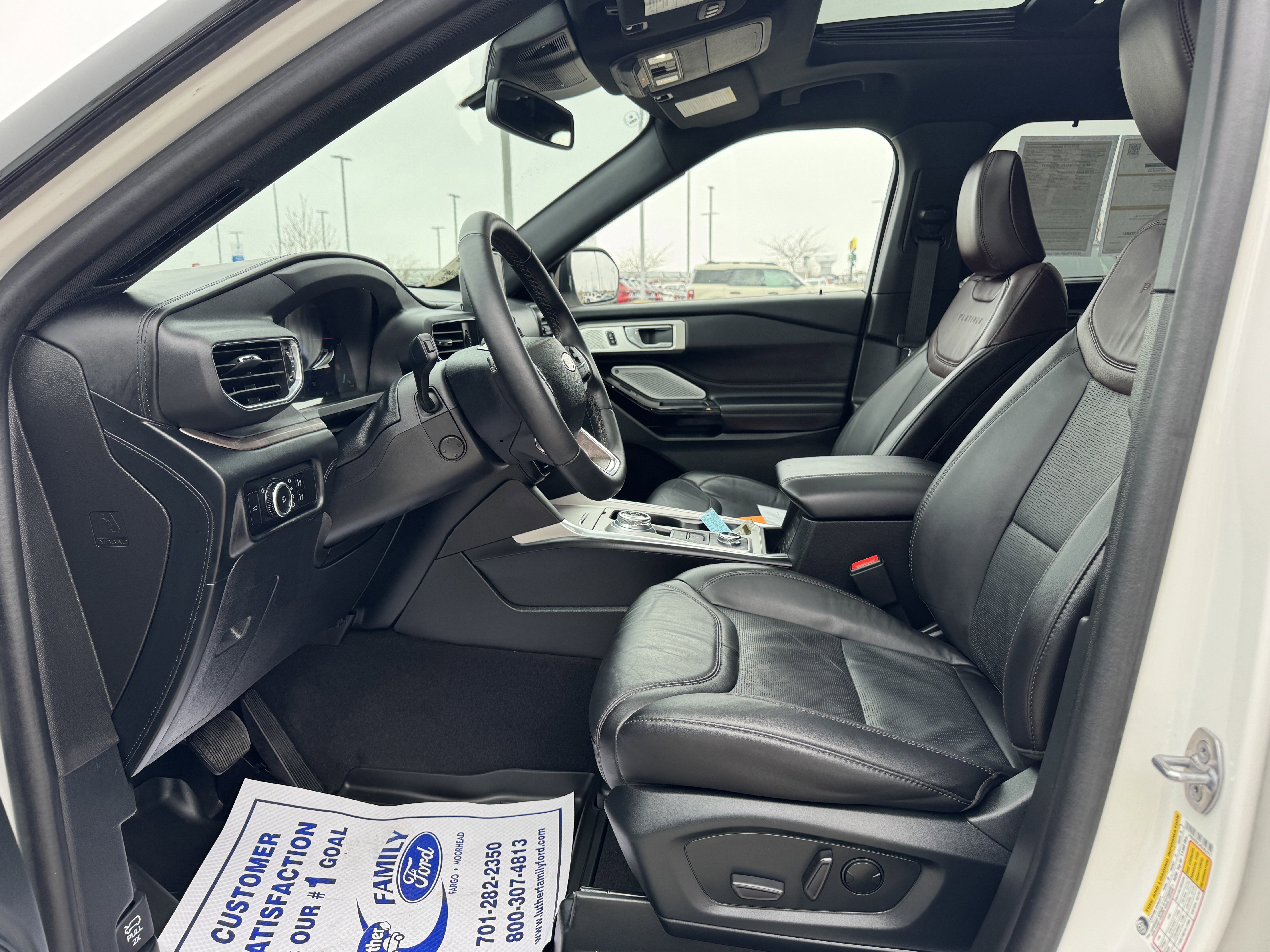 Certified 2024 Ford Explorer Platinum w/ Technology Package image 18