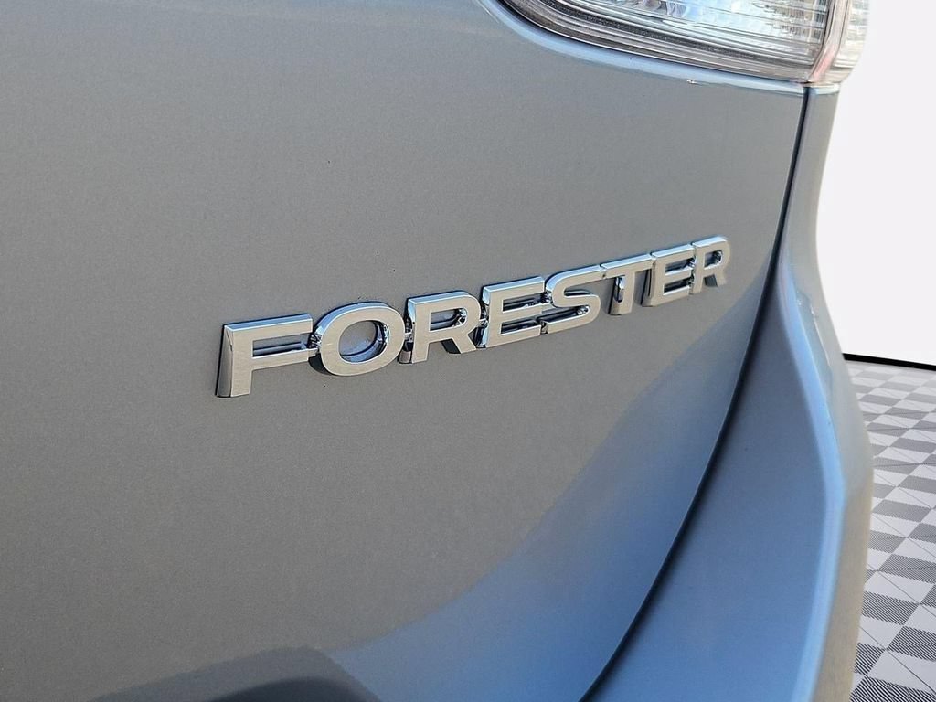 Used 2023 Subaru Forester Premium AWD/4WD image 29