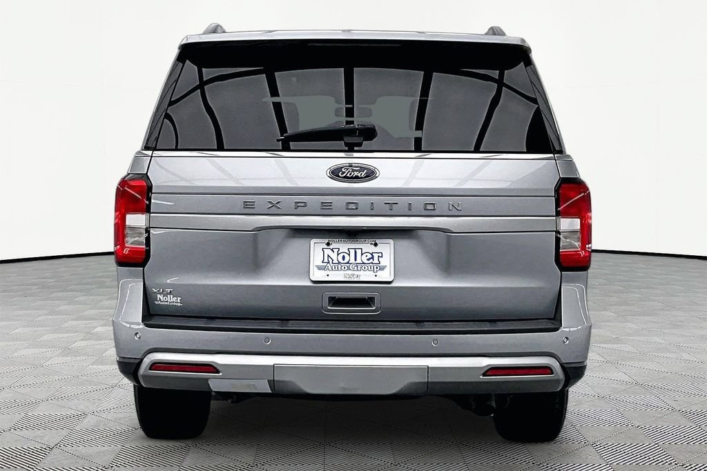 Certified 2024 Ford Expedition XLT AWD/4WD image 4