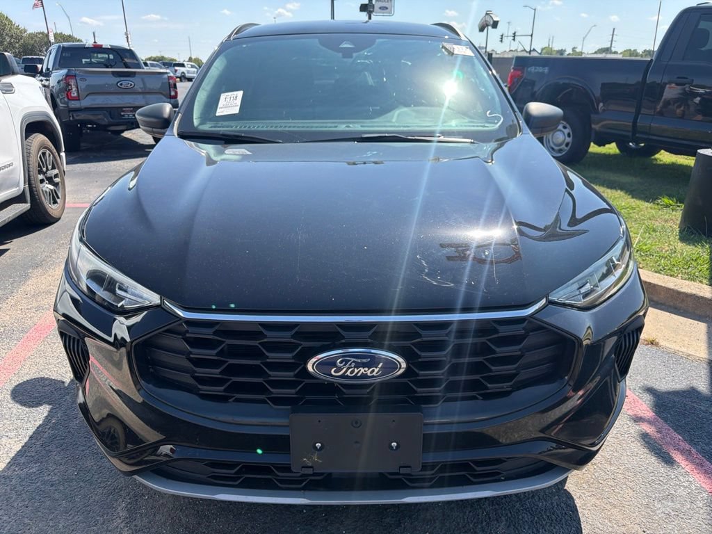 Certified 2024 Ford Escape ST-Line w/ Tech Pack #1 FWD image 2