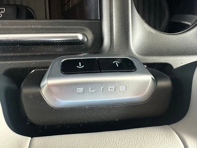 Certified 2025 Ford Expedition Active image 25