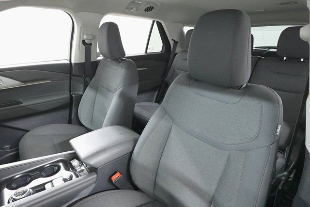 Certified 2025 Ford Explorer Active image 11