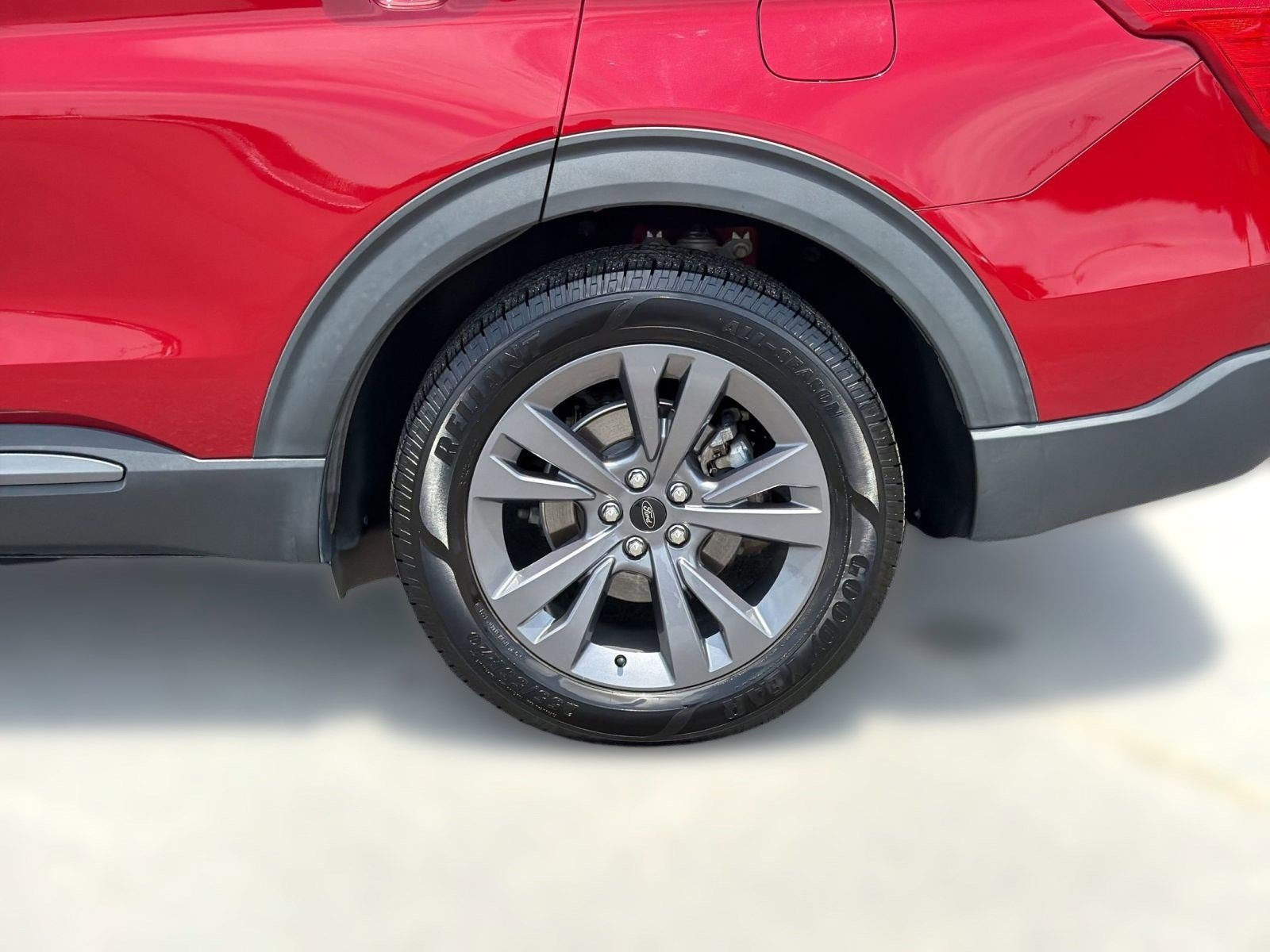 Certified 2022 Ford Explorer XLT w/ Equipment Group 202A RWD image 11