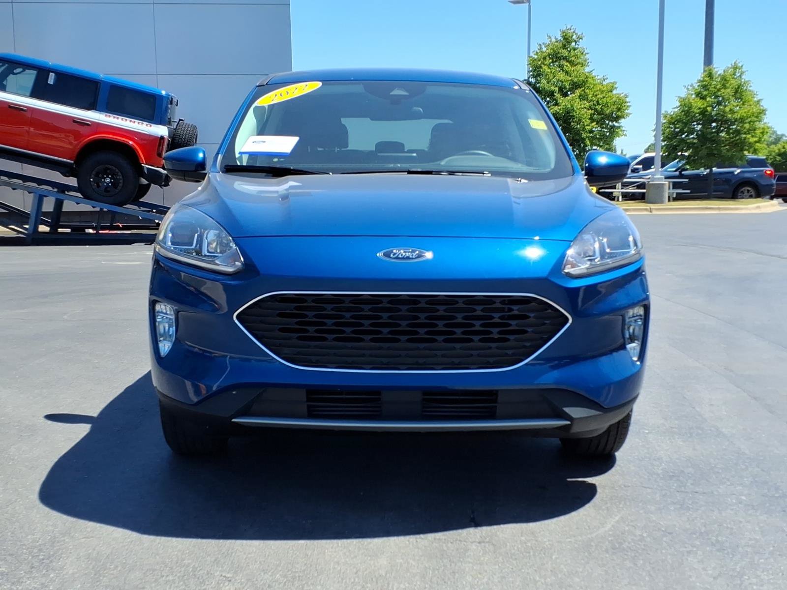 Certified 2022 Ford Escape SEL AWD/4WD image 2