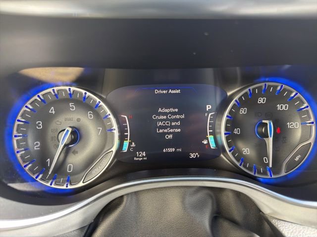 Used 2025 Chrysler Pacifica Limited FWD image 14