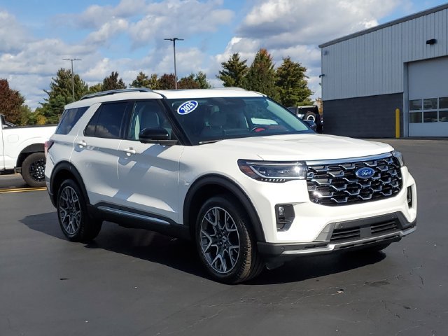 Certified 2025 Ford Explorer Platinum w/ Ultimate Package AWD/4WD image 2