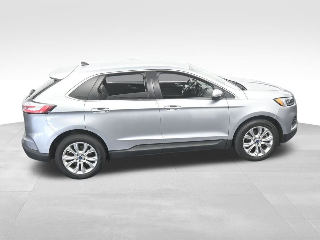 Certified 2022 Ford Edge Titanium w/ Equipment Group 301A image 7