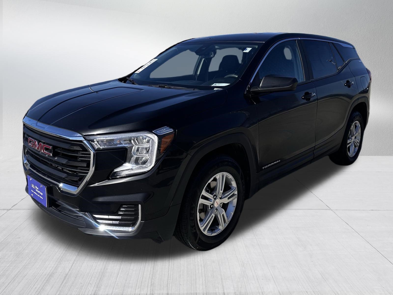 Used 2024 GMC Terrain SLE AWD/4WD image 3