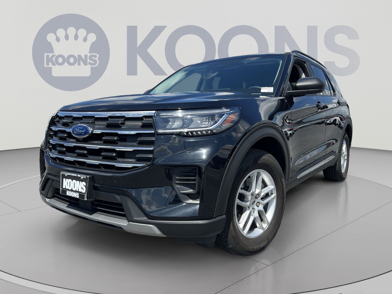 Certified 2025 Ford Explorer Active AWD/4WD image 1