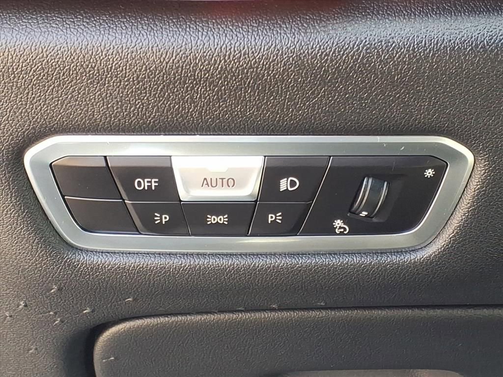 Used 2023 BMW X5 xDrive45e image 18