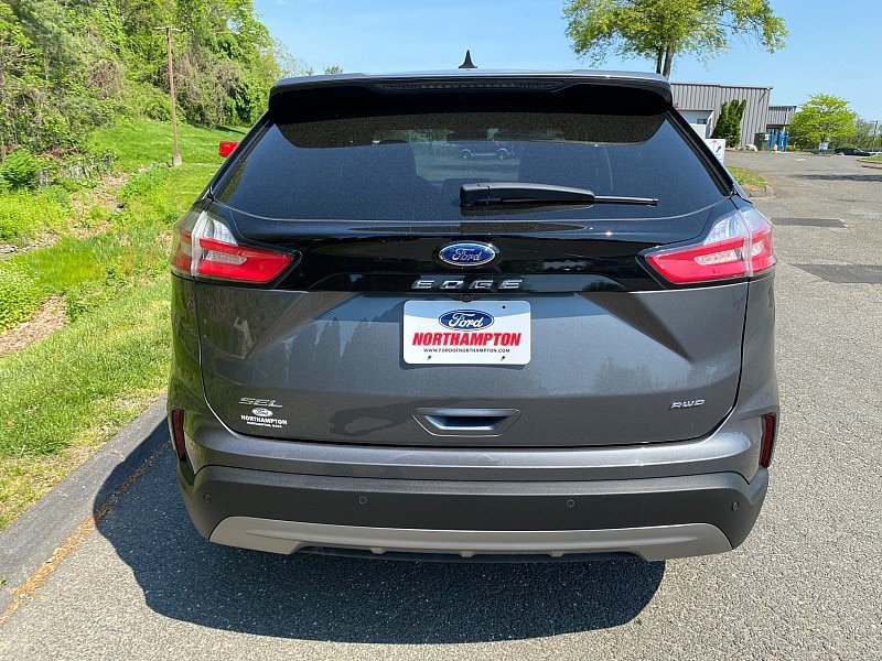 Certified 2022 Ford Edge SEL w/ Convenience Package AWD/4WD image 8