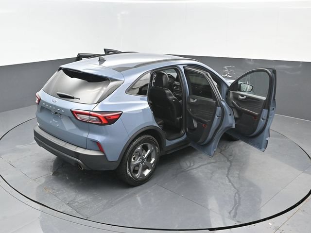 Certified 2025 Ford Escape ST-Line Select AWD/4WD image 24