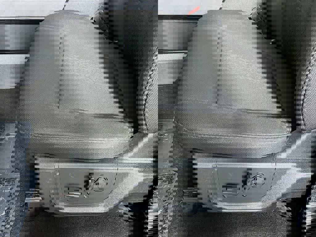 Certified 2019 Ford F150 XLT w/ Equipment Group 302A Luxury image 31