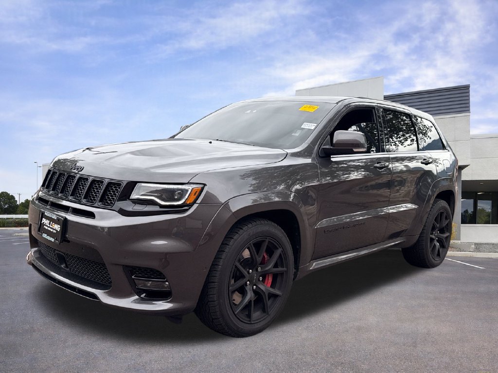 Used 2020 Jeep Grand Cherokee SRT w/ Trailer Tow Group IV AWD/4WD image 3