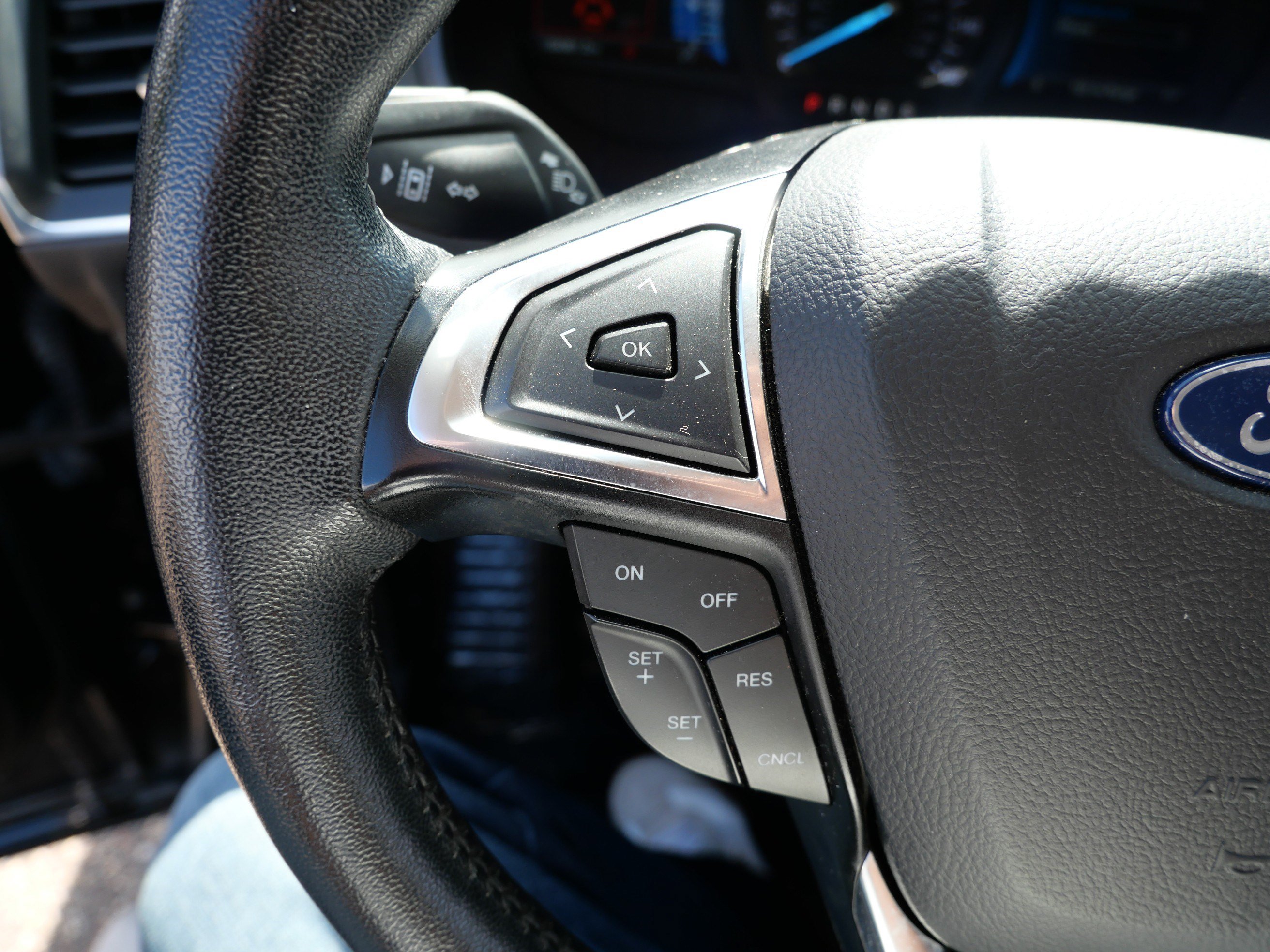 Certified 2024 Ford Edge Titanium AWD/4WD image 28