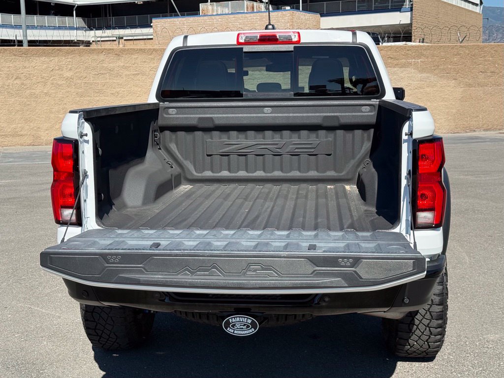 Used 2024 Chevrolet Colorado ZR2 w/ ZR2 Convenience Package III AWD/4WD image 20
