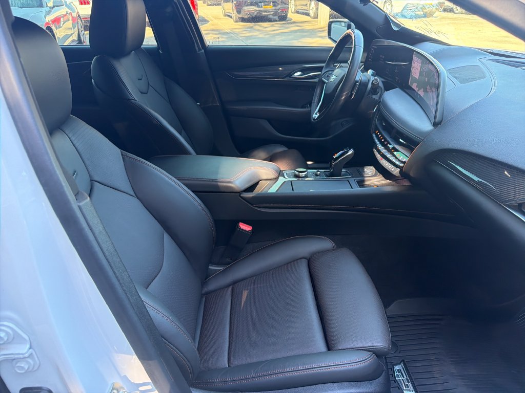 Used 2025 Cadillac CT5 Sport RWD image 29