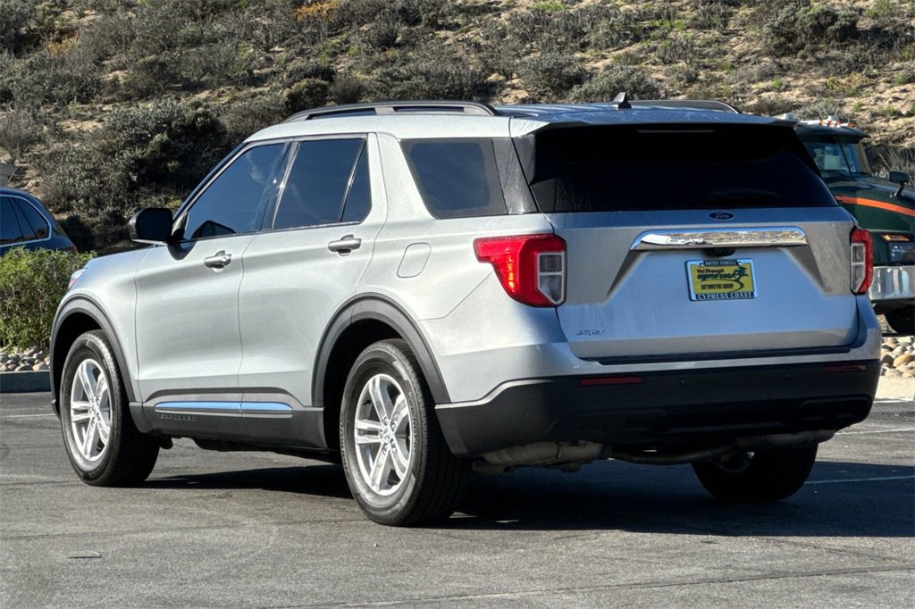 Certified 2023 Ford Explorer XLT image 6