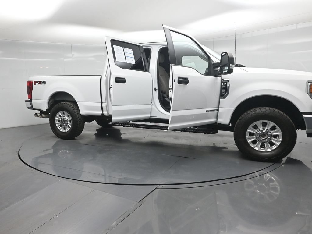 Certified 2022 Ford F250 XLT w/ XLT Value Package AWD/4WD image 30